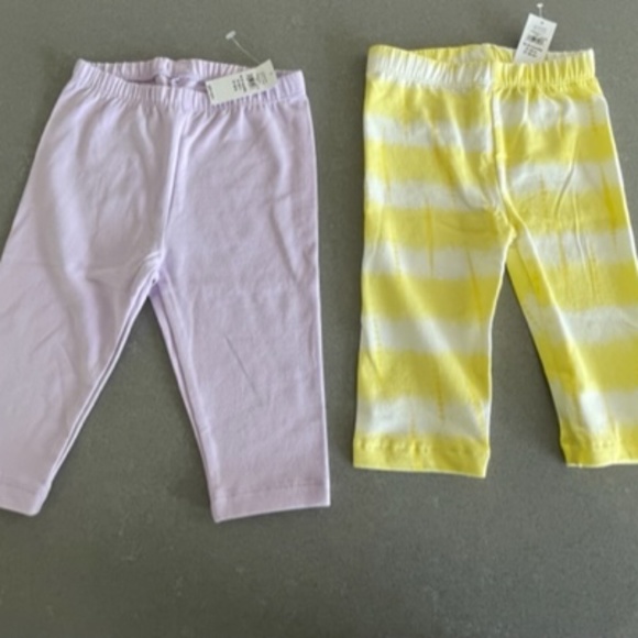 New! Set of 2 Baby Gap 18-24M Capri Cotton Leggings Toddler -NWT - Picture 1 of 3